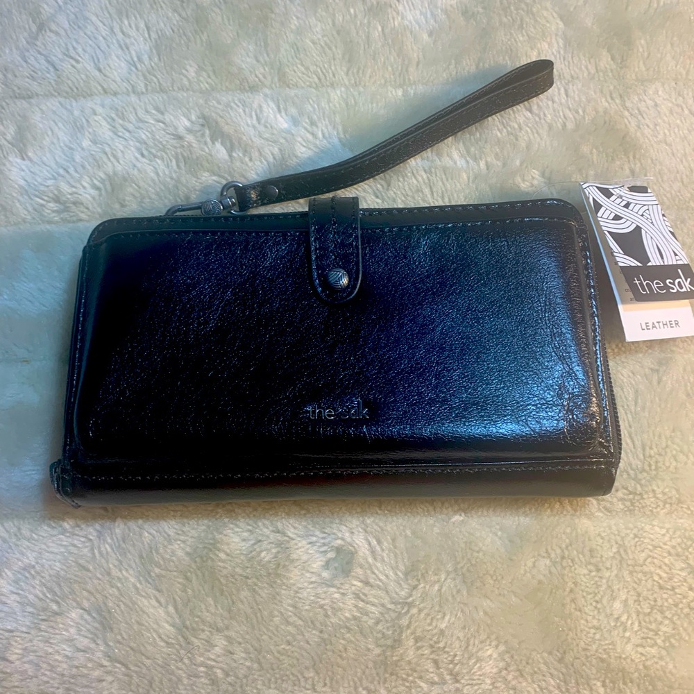 The Sak Smartphone Wallet